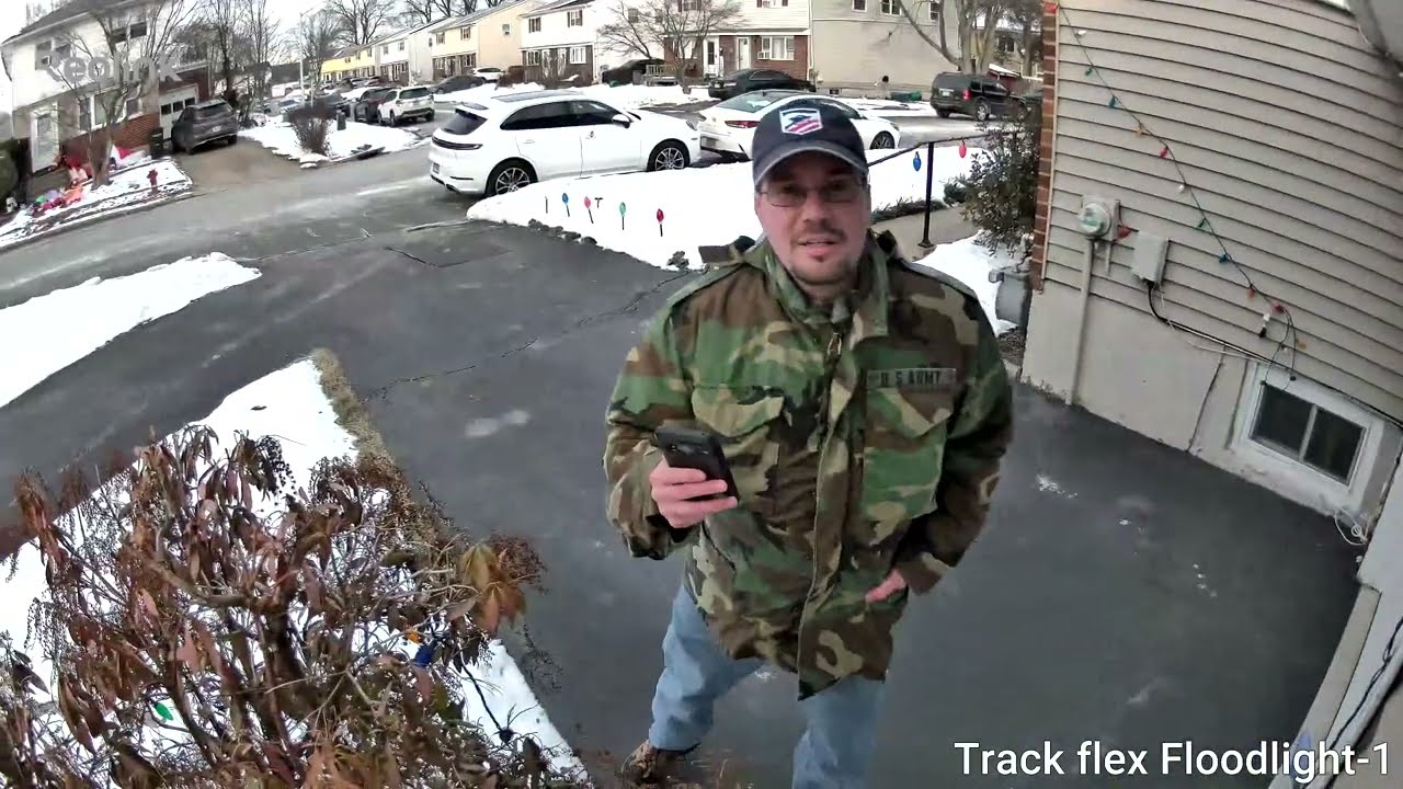 Reolink TrackFlex Floodlight WiFi RAW Video Footage