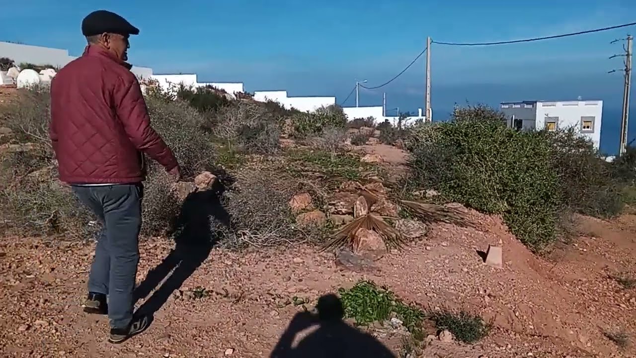 للبيع ارض 550 م 2 مطلة على البحر تالا يوسف الحسيمة 0641613568 واتس اب