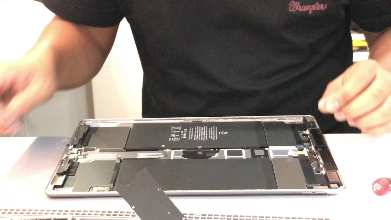 ร้านเปลี่ยนแบตฯ Battery iPad Pro ซ่อมไอแพดแบตฯเสื่อม Jenny Service บางกะปิ รามคำแหง 24 02-1023780