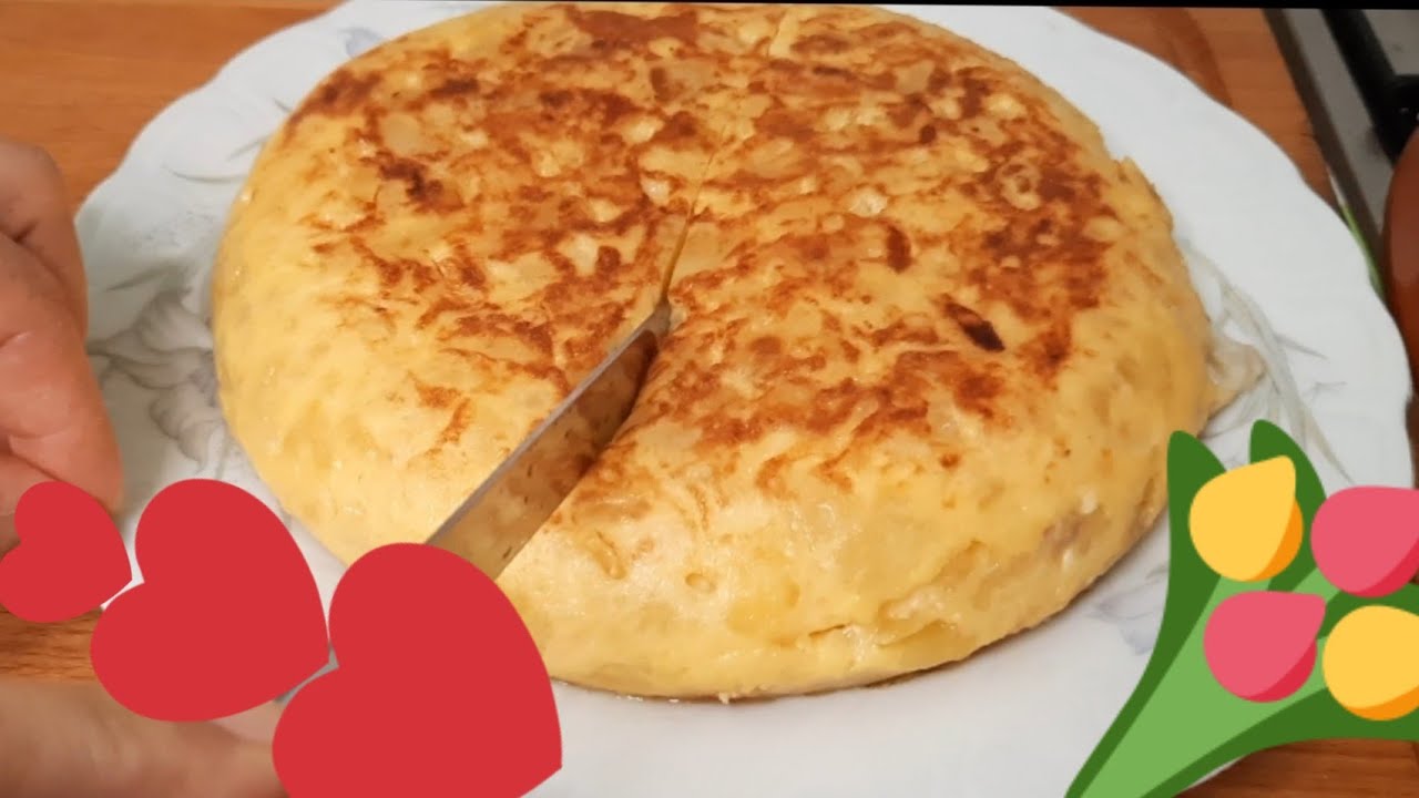 la tortilla de patata rellena con carne  picada y queso😋🧅🧀🥔👍 البطاطس باللحم المفروم والجبن