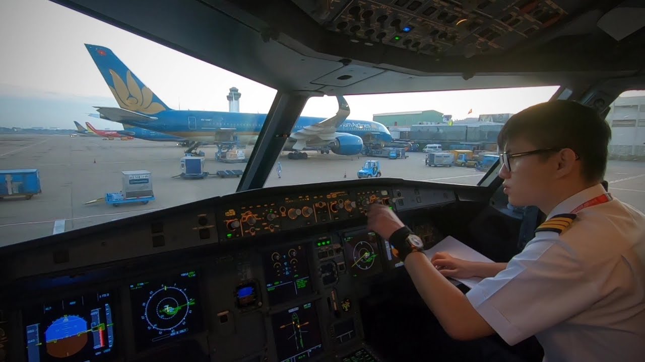 Vietjet Air Flight to Tuy Hoa Airport - Vietnam
