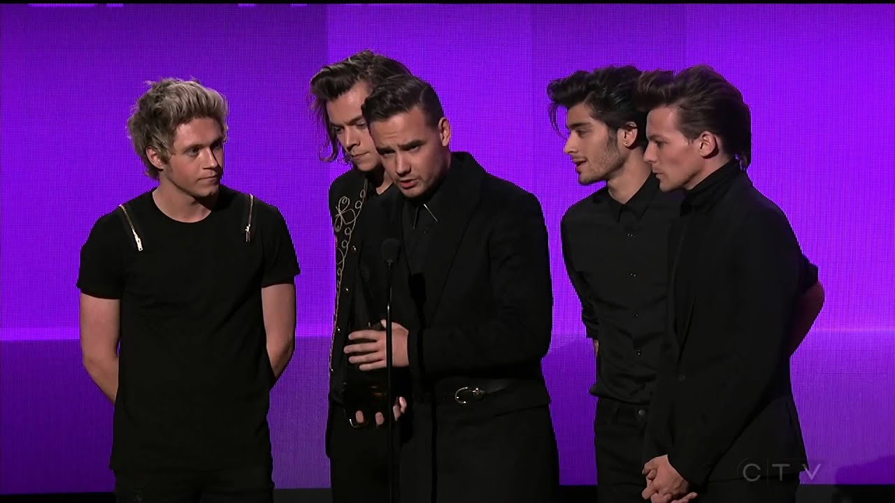 One Direction (winner of artist of the year) - American Music Awards (6 of 7)