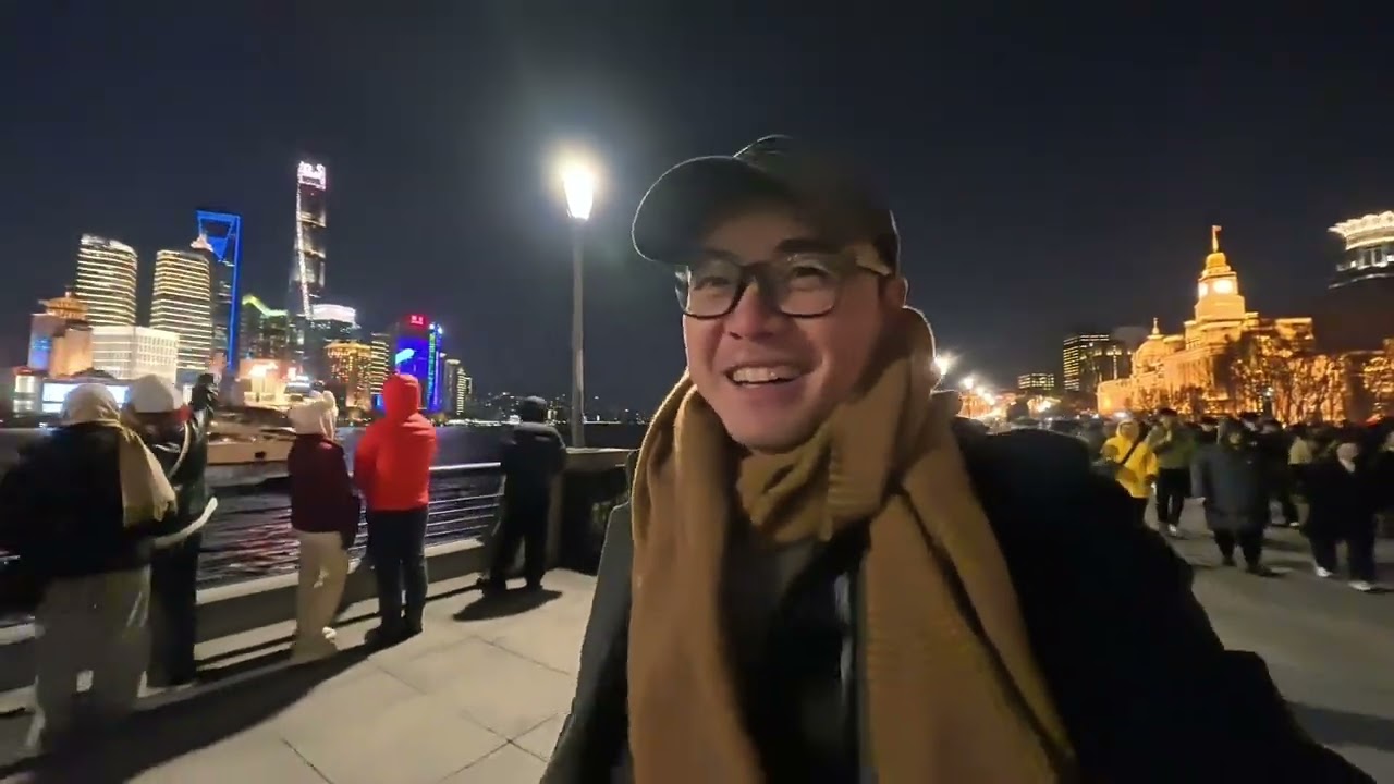 【中國上海】超不嗨的上海外灘跨年！習主席禁跨西洋年的現況，令人震撼的外灘跨年人牆管制，這輩子沒看過這麼多警察？