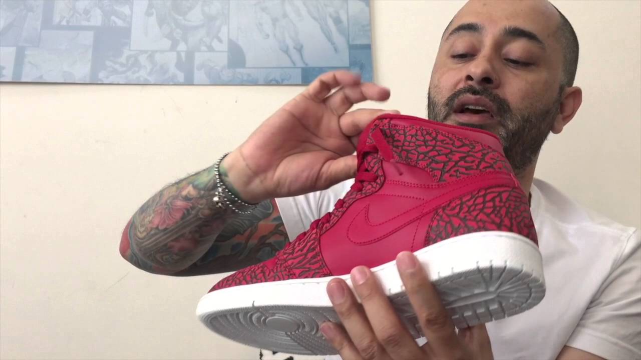Air Jordan 1 Retro High UN-SUPREME