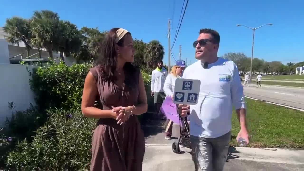 Over 100 people gather in West Palm Beach to support an end to homelessness