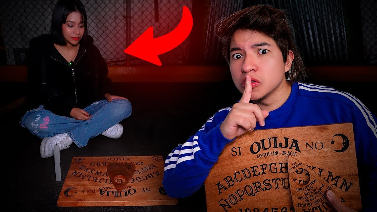 JUGUE A LA OUIJA CON UNA PERSONA QUE NO CREE EN LO PARANORMAL *sale mal*