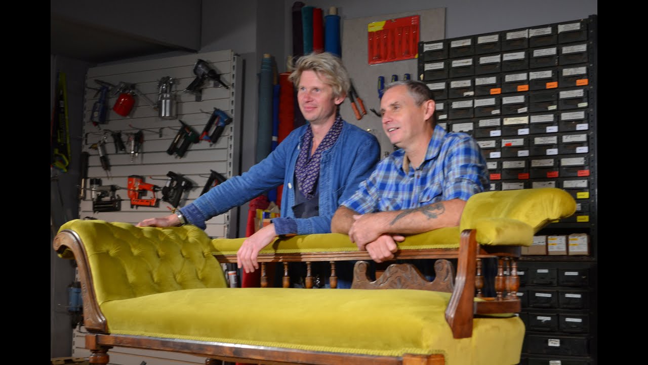 Upholstering Chaise Lounge by Craig Hughes on TV Salvage Hunters The Restorers #antique #upholstery