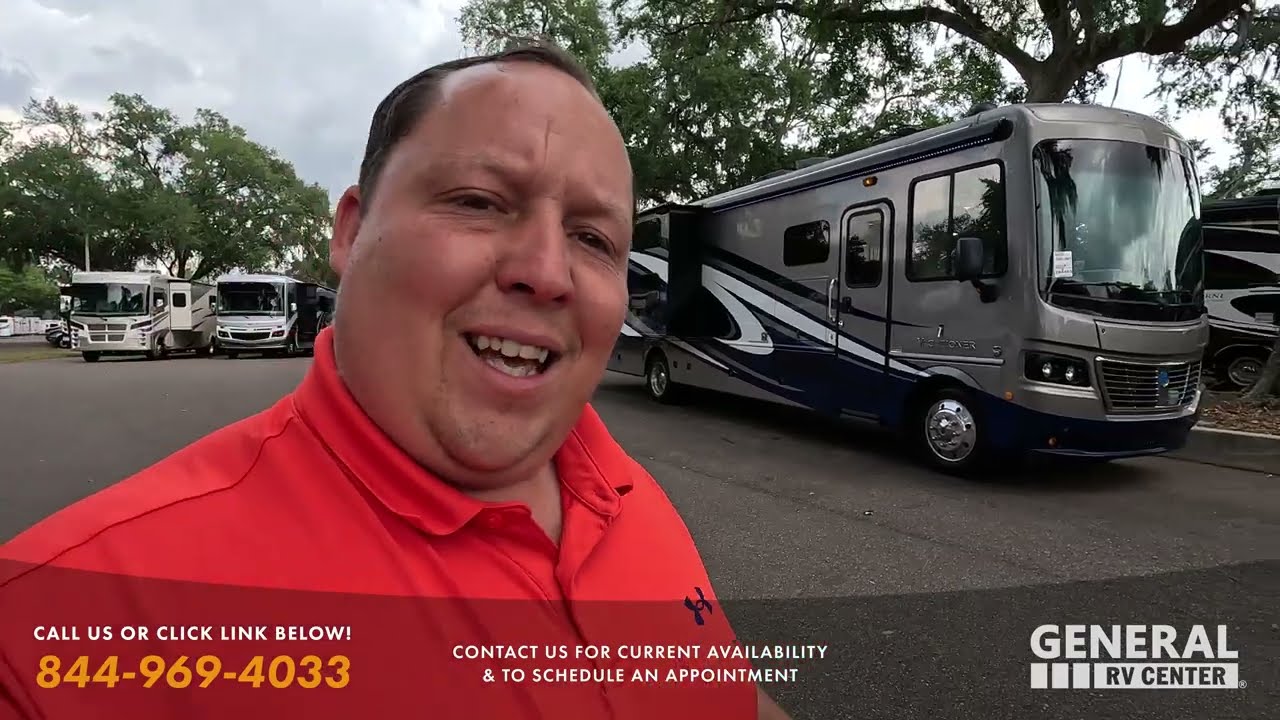 2017 Holiday Rambler Vacationer 36H - Used Low Milage!