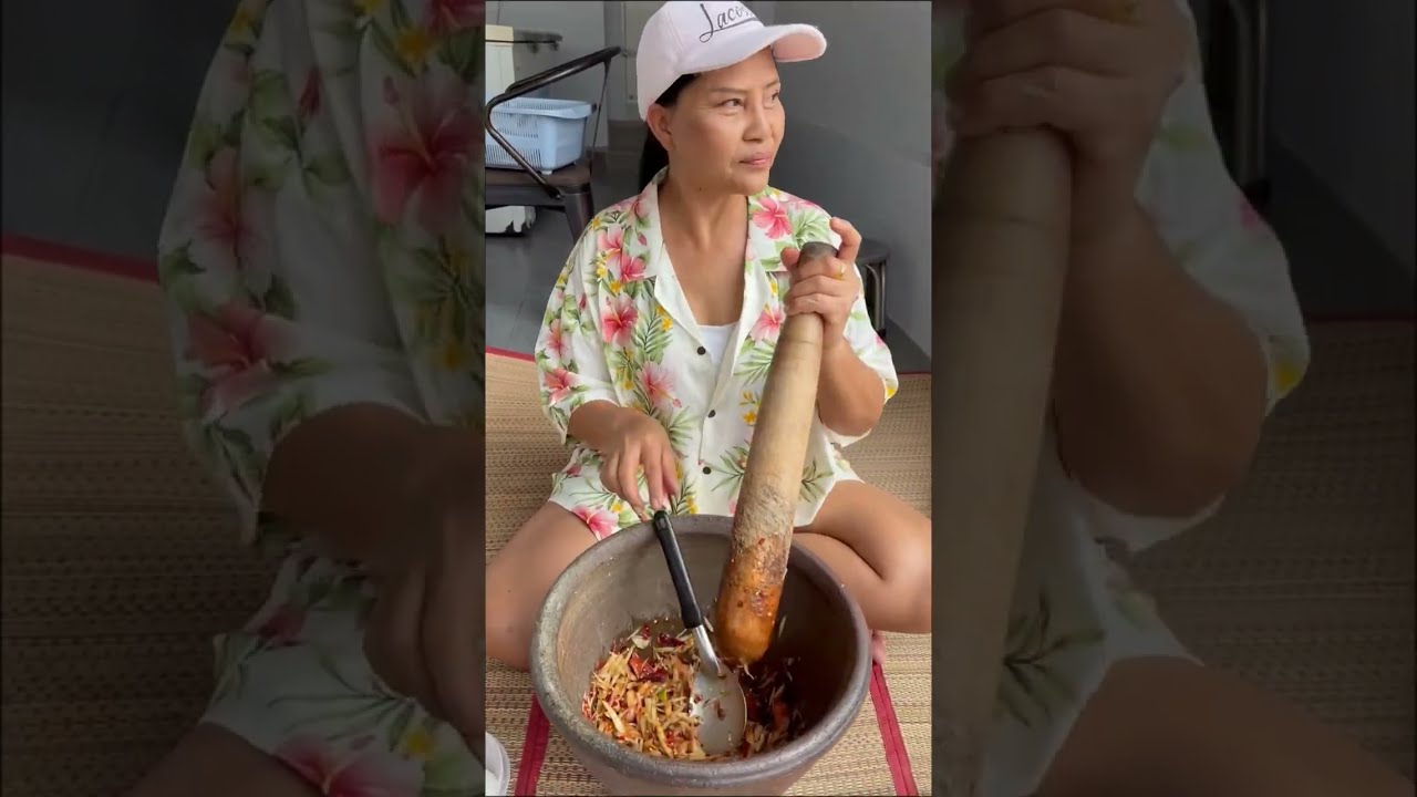 ตำพริกใส่มะละกอกุ้ง🌶️🌶️🦐🦐🍅🍅