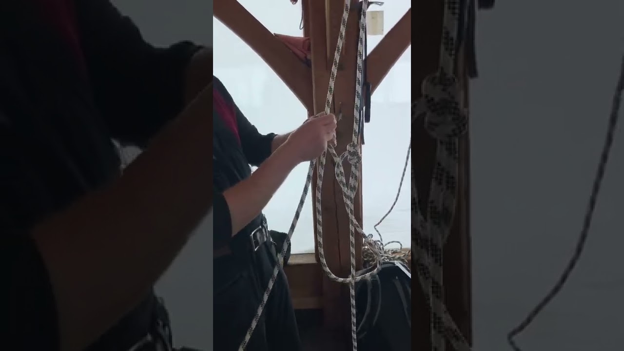 Inter-locking Bowline with long tails