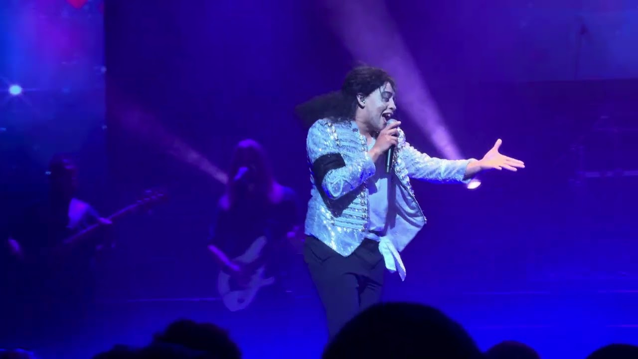 Michael Jackon HIStory Show -  I Just Can't Stop Loving You + She's Out of My Life (Clip) - Odeon