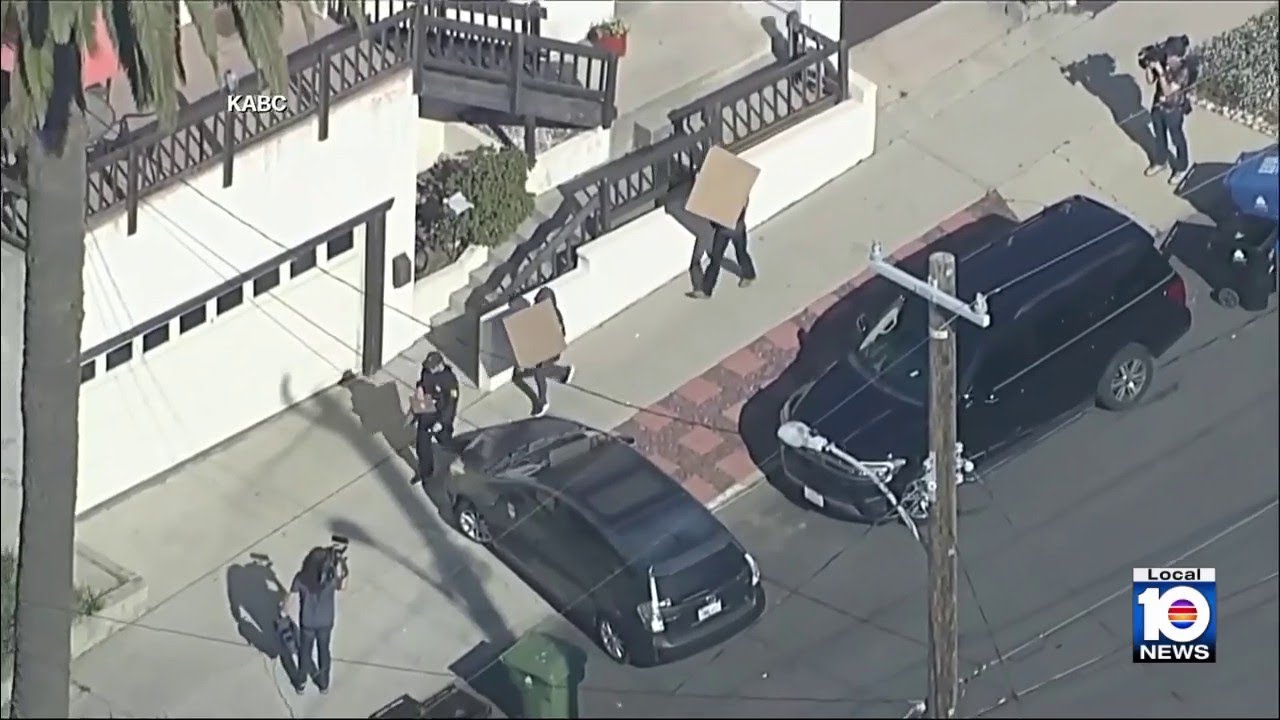 FBI searches LA school district headquarters, home of former Miami-Dade superintendent