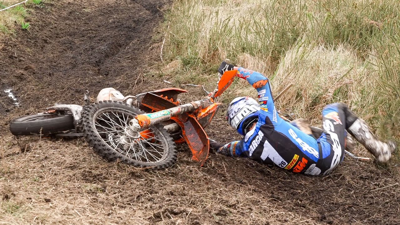 Dirt Bikes Fails Compilation #18 ☠️ Extreme Enduro Crash & Show 2025 by Jaume Soler
