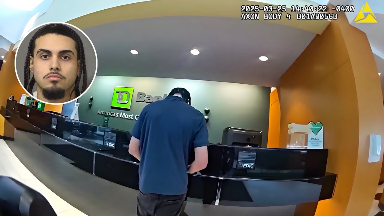 Banker Tricks Teen Scammer into Waiting For Police to Arrive