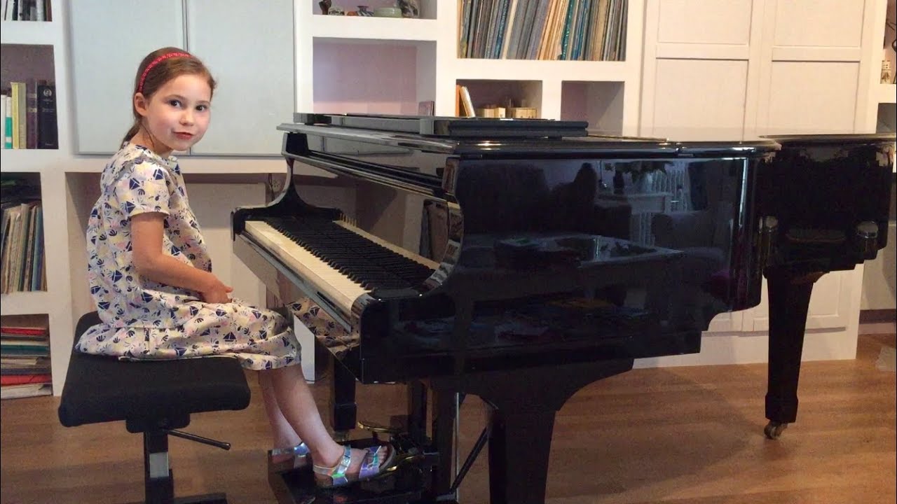 Henle Piano Competition 2018 Luna Bogani
