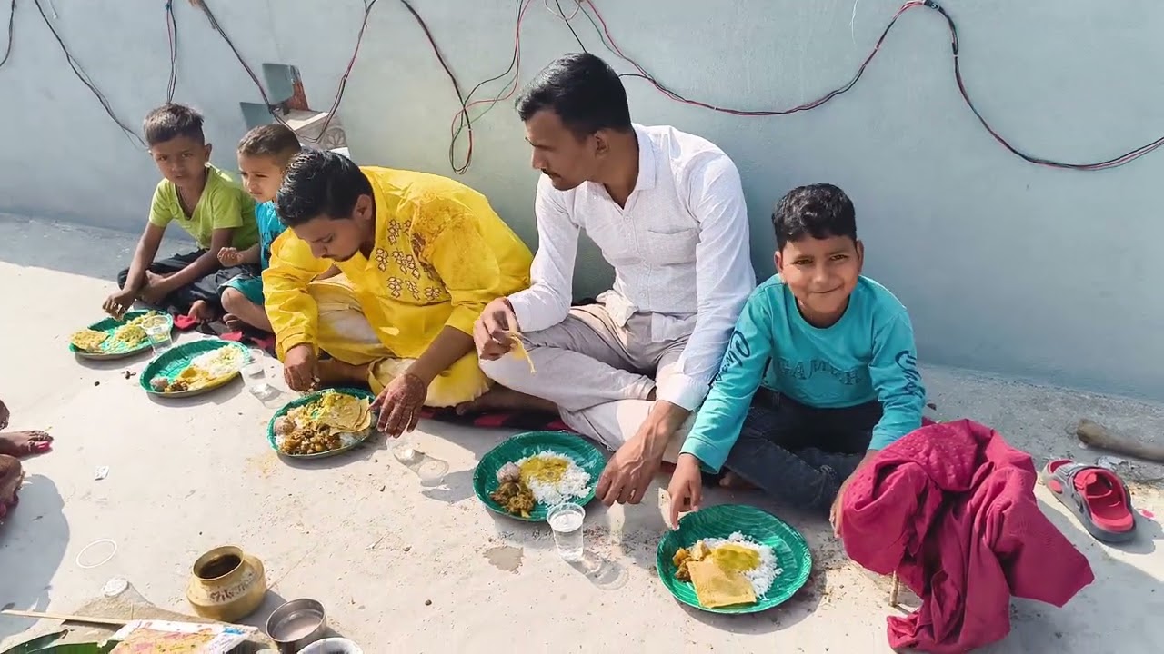🥳🎉 सेलेब्रेशन का मौका!#ShaadiVlog #KhanaKhana #हिंदीवीडियो #Food बताया ना... ये बहुत मजेदार होगा! 👏👍