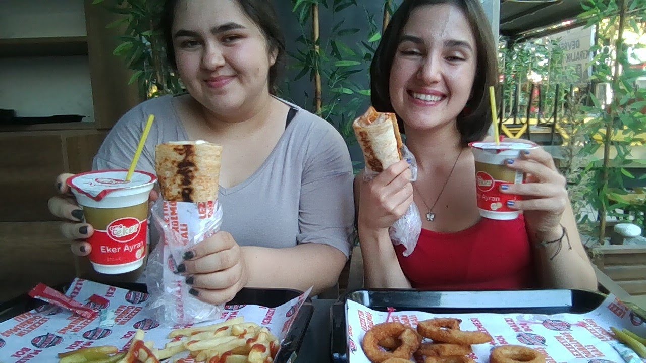 HATAY ANTAKYA DÖNER DÜRÜM | KARDEŞİMLE 1000 ABONE ÖZEL HATAY ANTAKYA MUKBANG | #hatay #dürüm ASMR