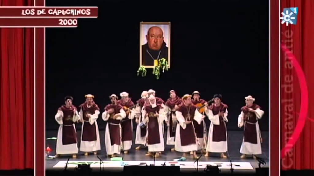 Momentazo de la Chirigota ‘Los de Capuchinos’ en el Falla