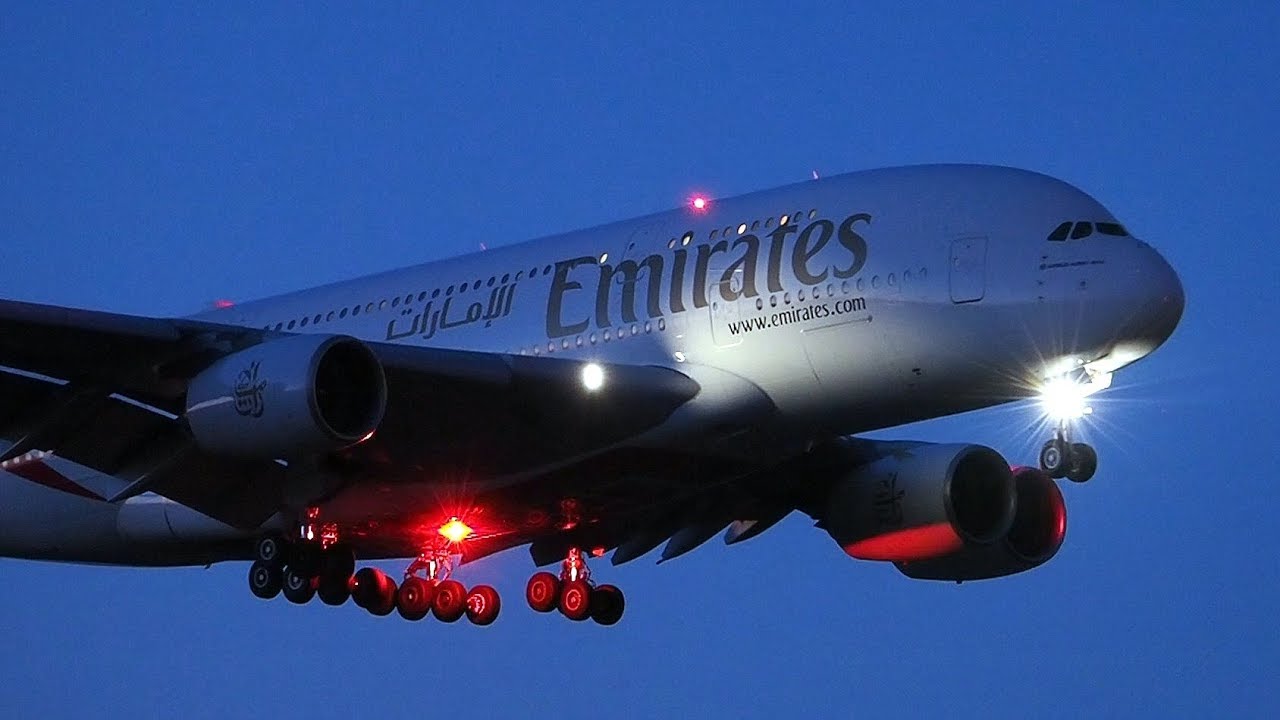 Olympus OM-D E-M1 MARK II SLOW MOTION Low-light High ISO Test