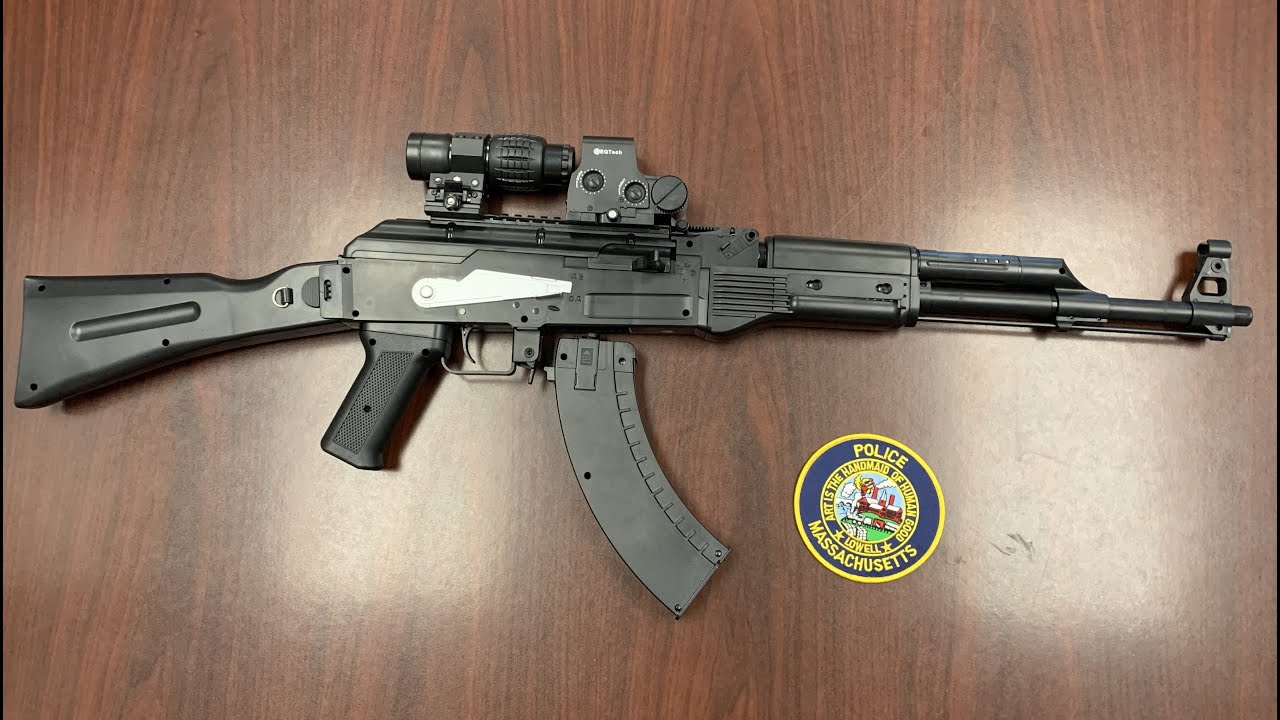 Police recover replica rifle, ID suspect after UMass Lowell campus scare