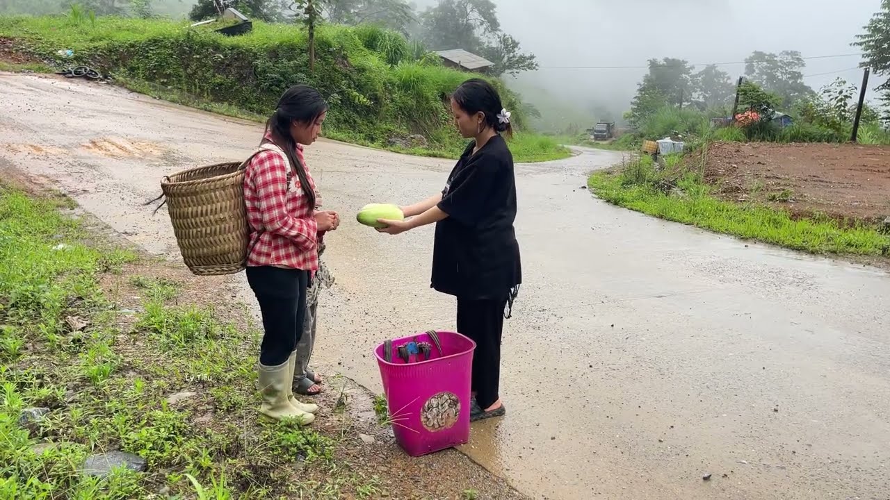 Linda and the boy decide to help a pregnant woman on the street.