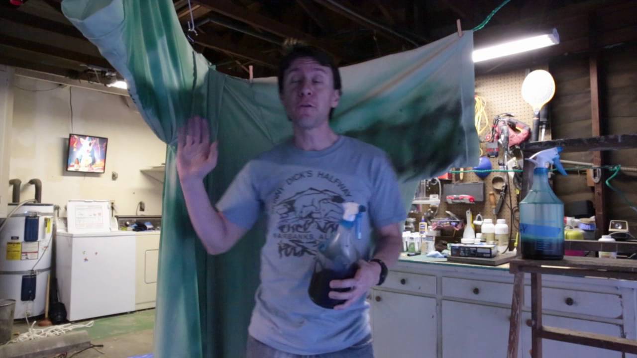 Dyeing Voldemorts Robes (and finished reveal)