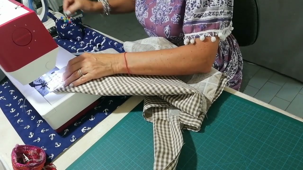 391🎀Porta torte +cartamodello GRATIS