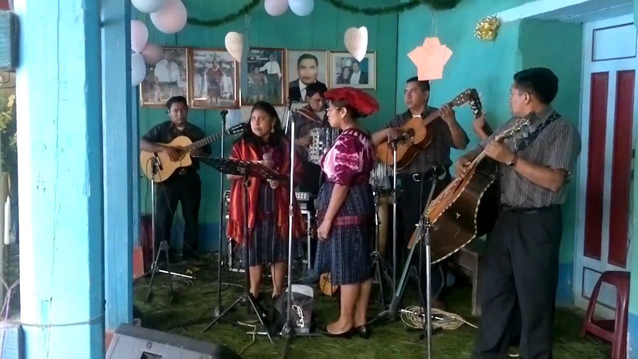 Ven y Camina Maria ( coro Sagrado Corazon de Jesus)