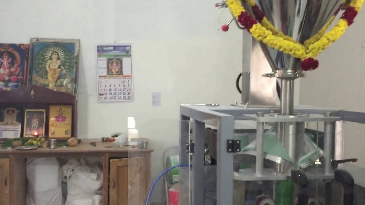 Wall putty powder vertical packaging machine