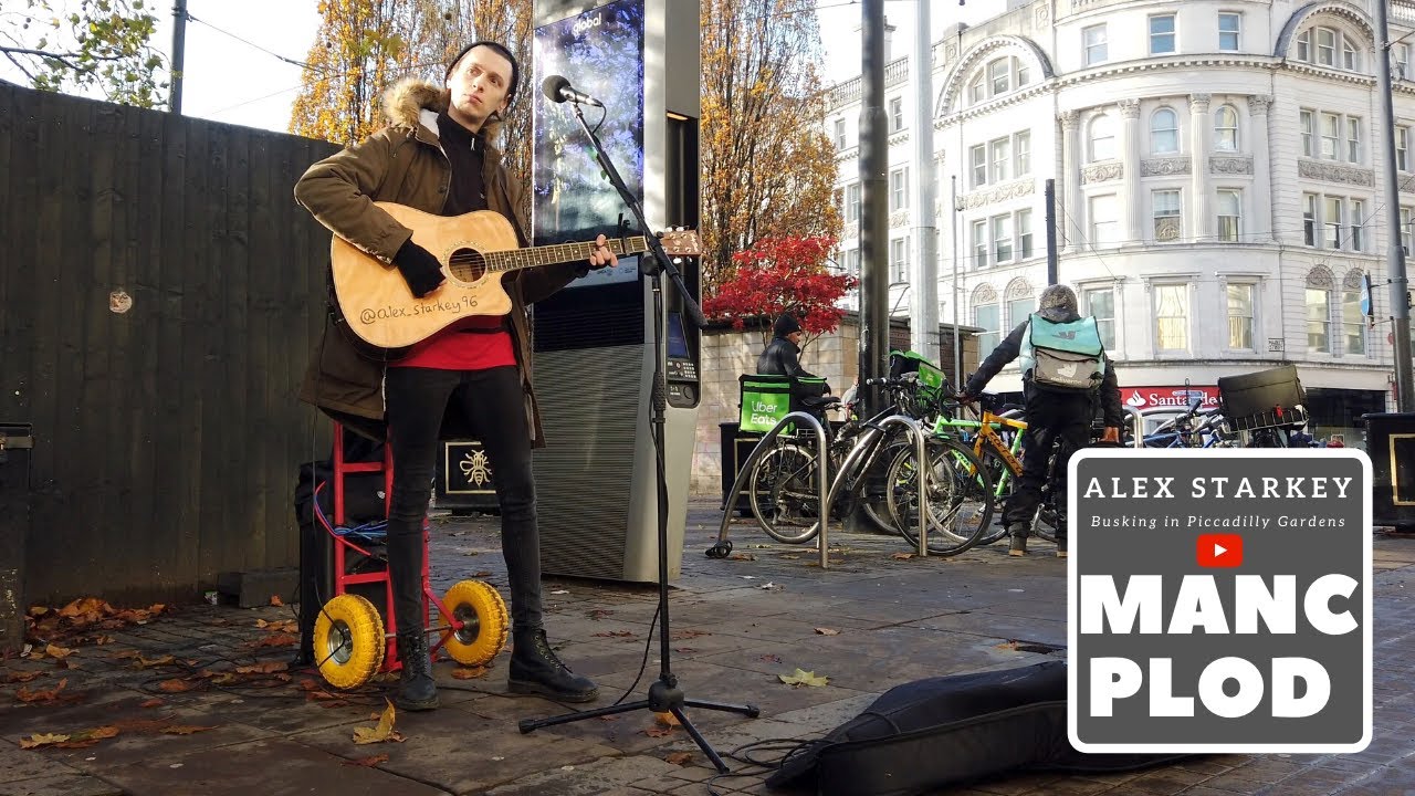 Alex Starkey - Sweet Child O' Mine (Busking in Manchester, UK) [4K60fps]
