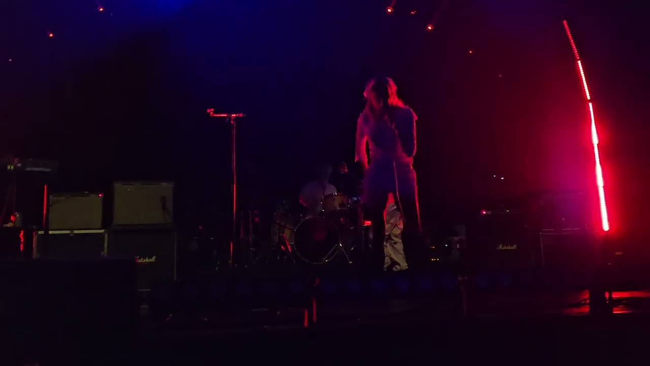 blonde redhead - 23 | 21.02.2026