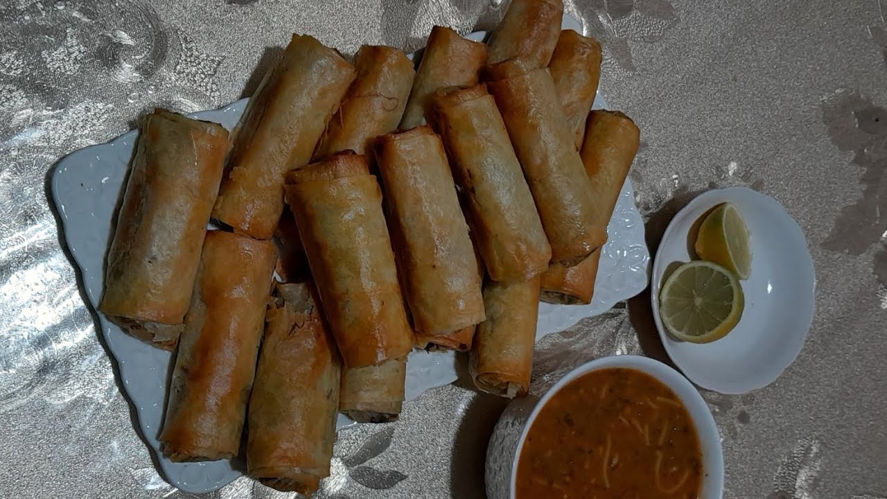 شهر رمضان الكريم على الأبواب🌙جبت لك هذ البريوات بالخضرة🥗و صدر الدجاج 🐔روعة في المذاق😋وسهلة التحضير😍