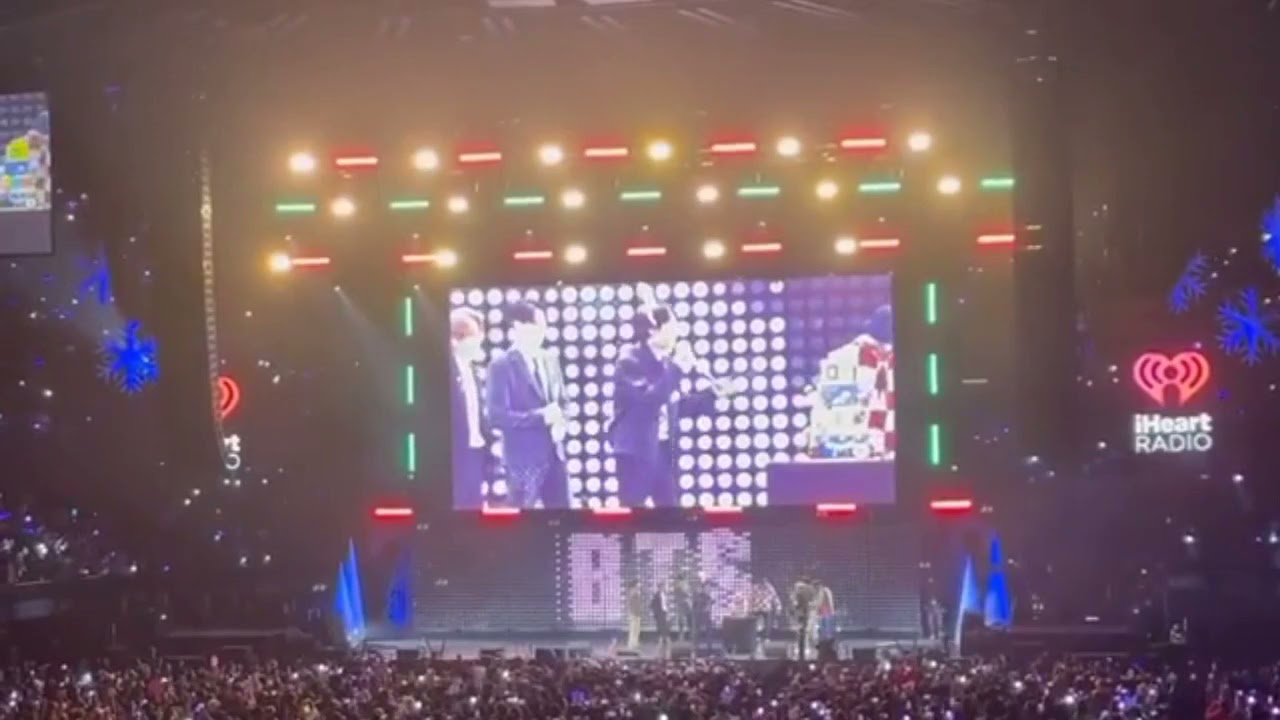 BTS celebrating Jin Birthday at Jingle ball 2021 #bts #jingleball2021