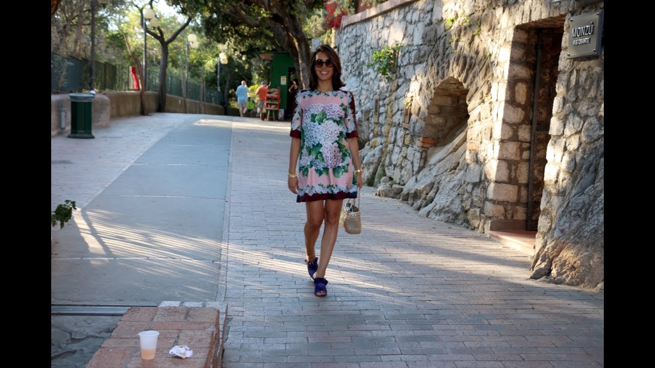 Caterina Balivo incinta: bellissima a Capri