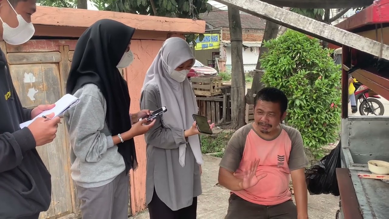 WAWANCARA BAHASA SUNDA NGEUNAAN PROFESI PEDAGANG || Kelompok 4
