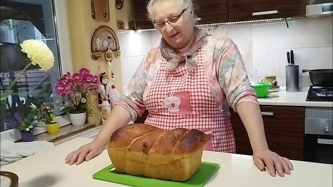 Cozonac uriaș de la Bunica fără ou și fără lapte ( vegan sau de post )
