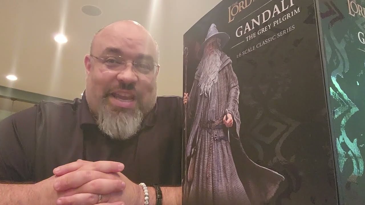 Lord of the Rings Gandalf the Grey Weta statue unboxing