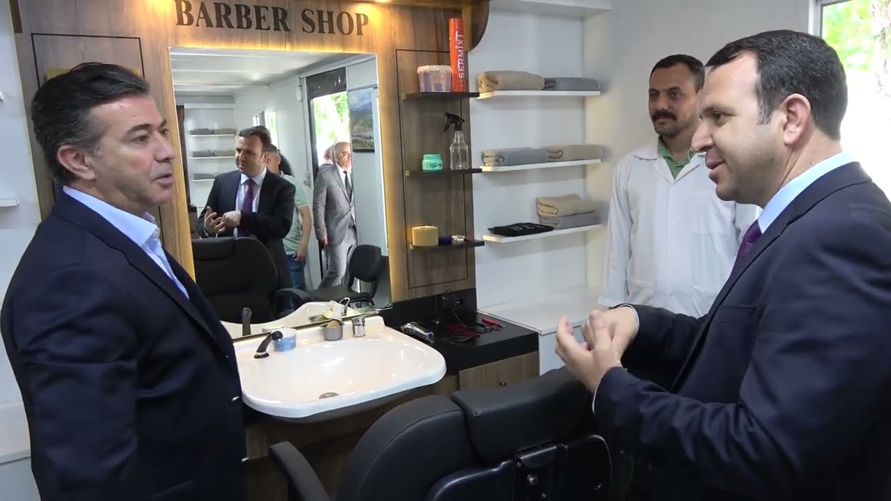 Siverek’te Dezavantajlı Vatandaşlar İçin Millet Berberi Hizmete Açıldı
