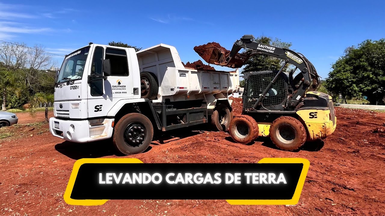 MEU PRIMEIRO VÍDEO *LEVANDO CARGA DE TERRA 