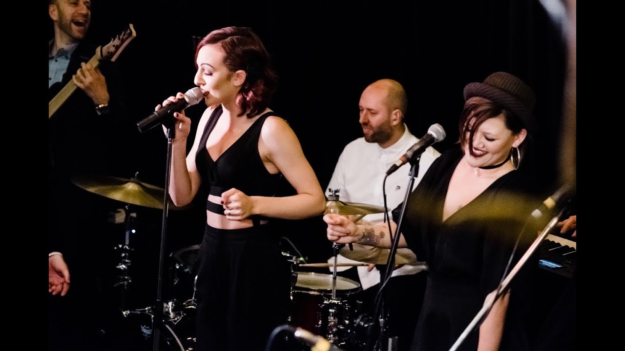 Vanessa Grillo. I will Survive. Craig Francis Music. Wedding band Melbourne.