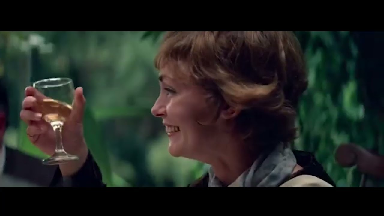 Alan J. Pakula's Paranoia Trilogy - Every Breath You Take (The Police)