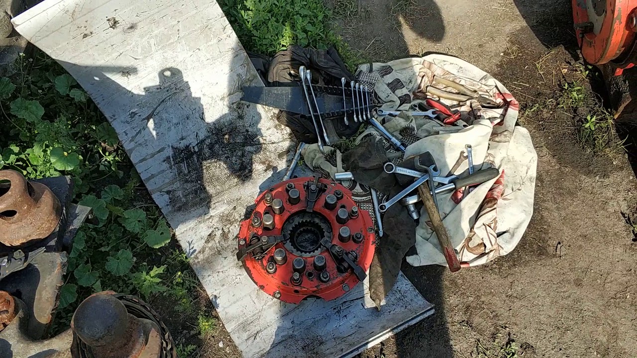 Замена диска сцепления и лапок на Т 16