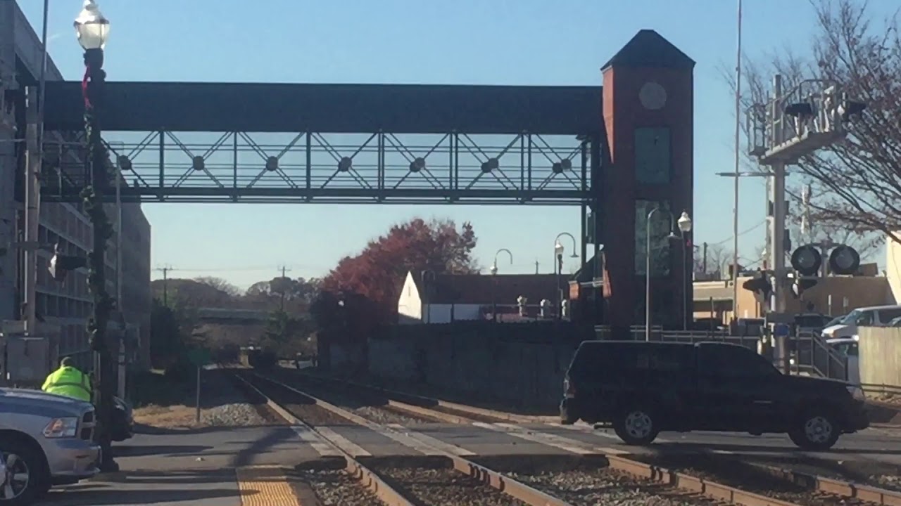 Double Stack CSX Train Sets Off the Defect Detector