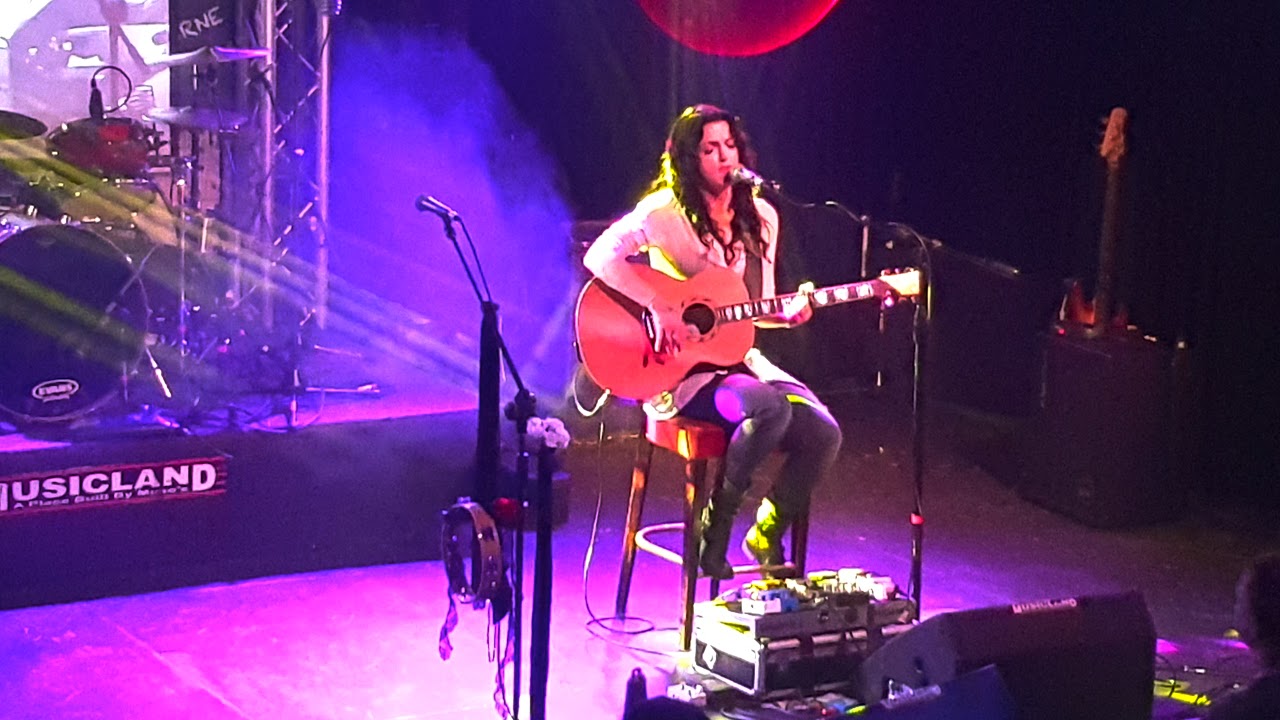 Chris Isaak - Wicked Game - LIVE By Peta Evans-Taylor - at Musicland Melbourne