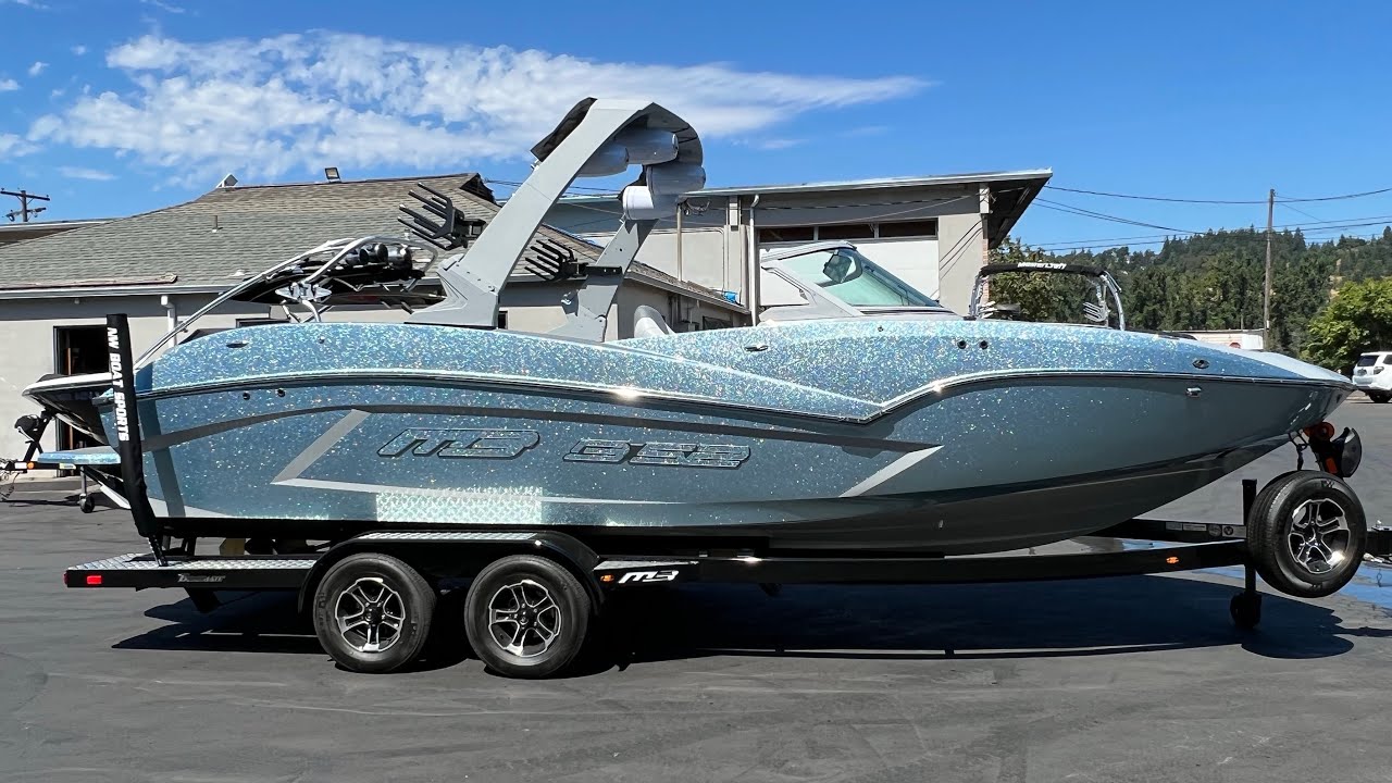 2022 MB Sports B-52 23&rsquo; Alpha Blue Steel mf / platinum