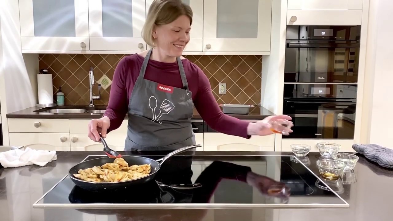 Miele Cooks - Quick Garlic Ginger Chicken