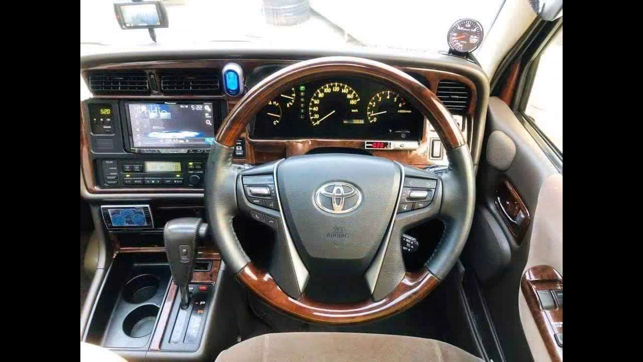 Toyota Hiace Super Custom Limited Edition