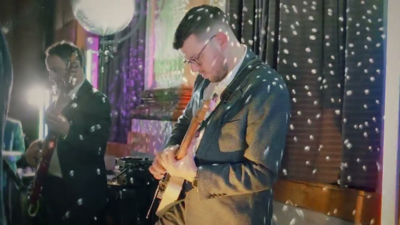 Live Wedding Band Hire in Surrey - The Collection