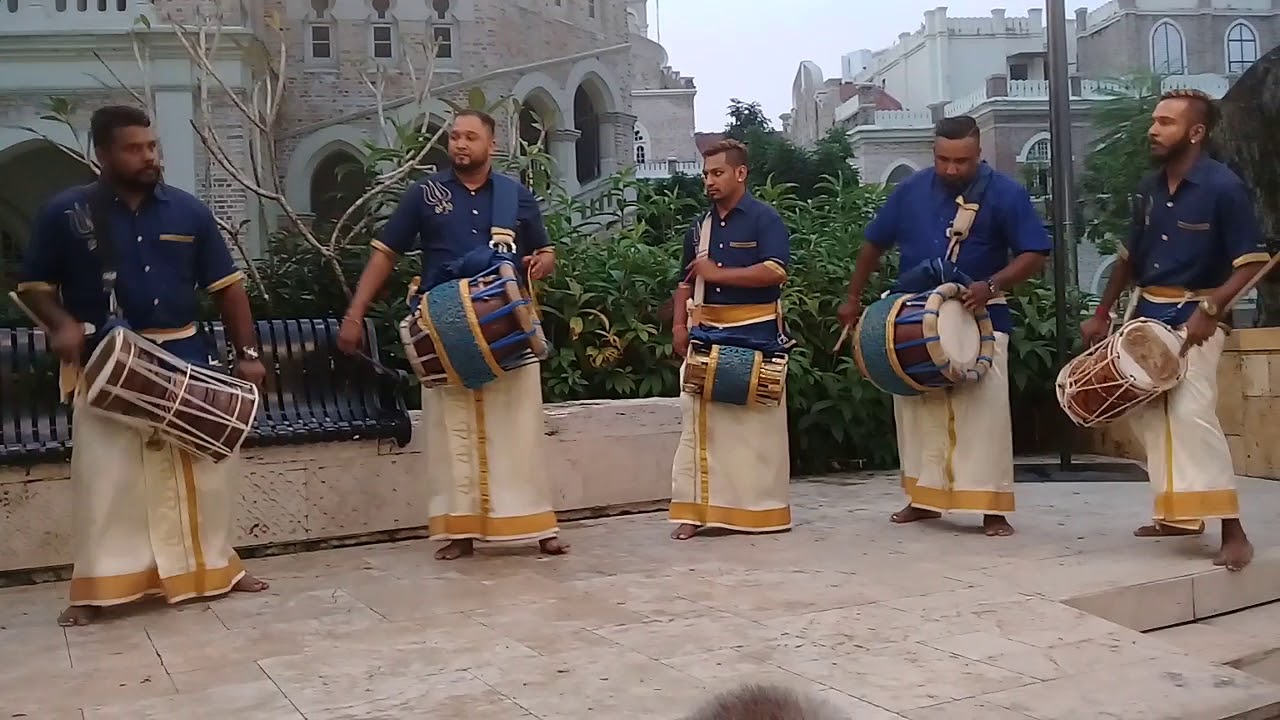 Opening by Chinna Raasa Urumee Melam  Masana Kali Crew Life Performance @ Dataran Merdeka