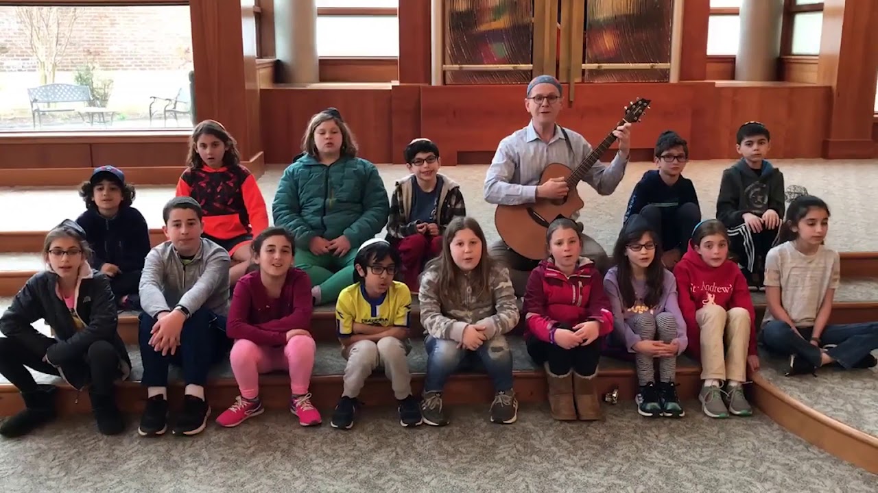 Hazzan Ozur Bass and Har Shalom Religious School Students singing V'hi she'amda